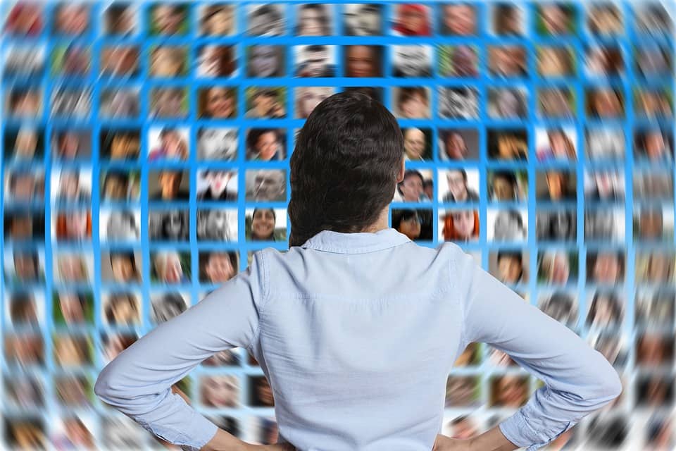 You are currently viewing Internet « ne marche pas pour les femmes » dénonce le fondateur du web